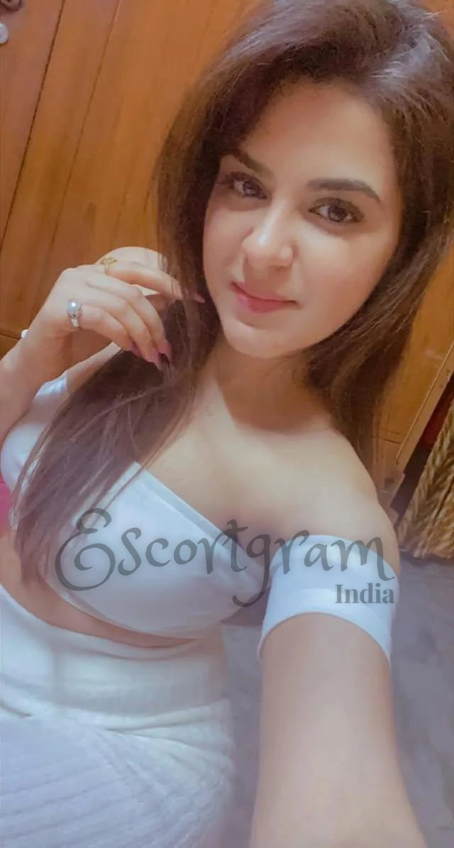 Call Girl Chandigarh - Aarzoo