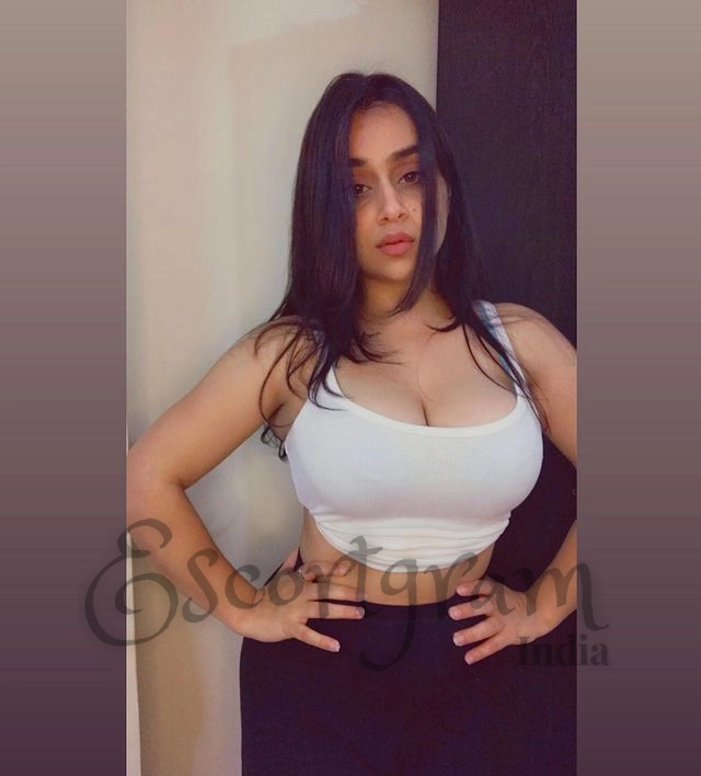 Call Girl CHANDIGARH Riya