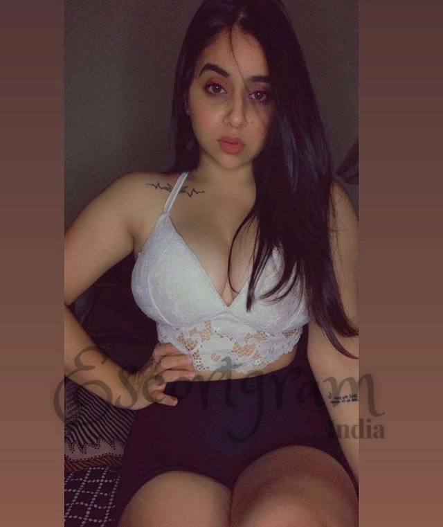 Call Girl CHANDIGARH Riya