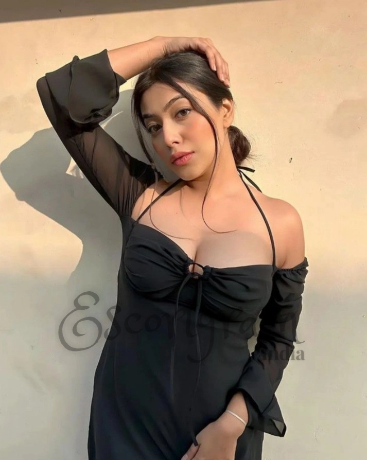 Call Girl CHANDIGARH Simran Bhatti