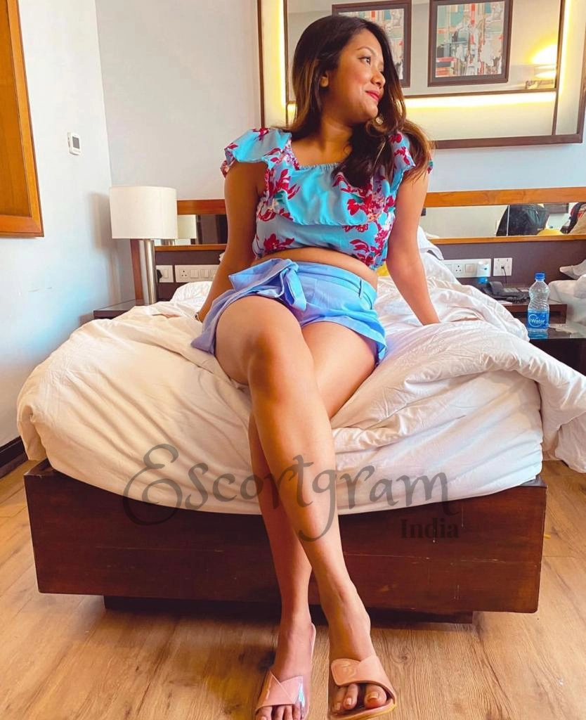 Call Girl CHANDIGARH Surveen Grover