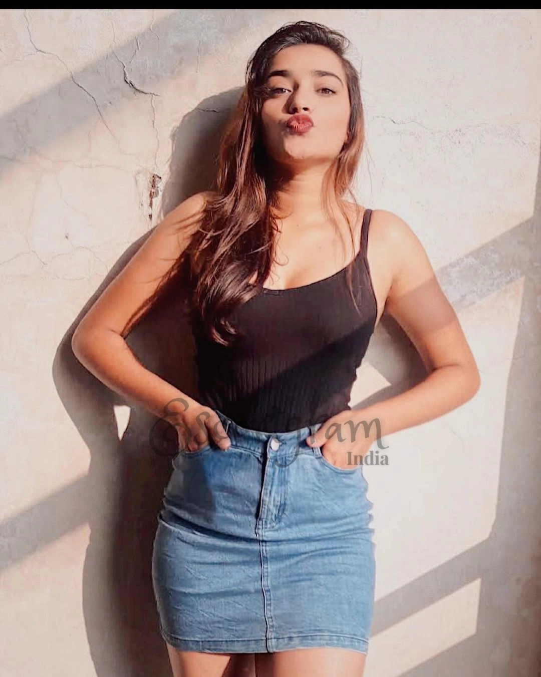 Call Girl KOLKATA Aadarshini Roy