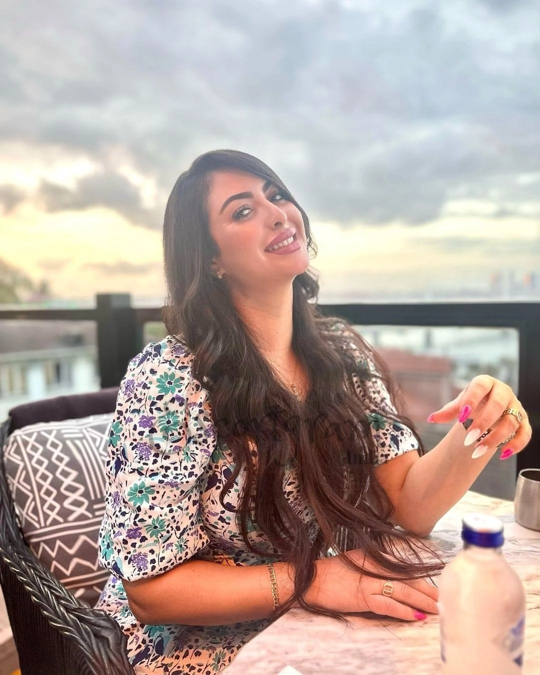 Call Girl KOLKATA Alex