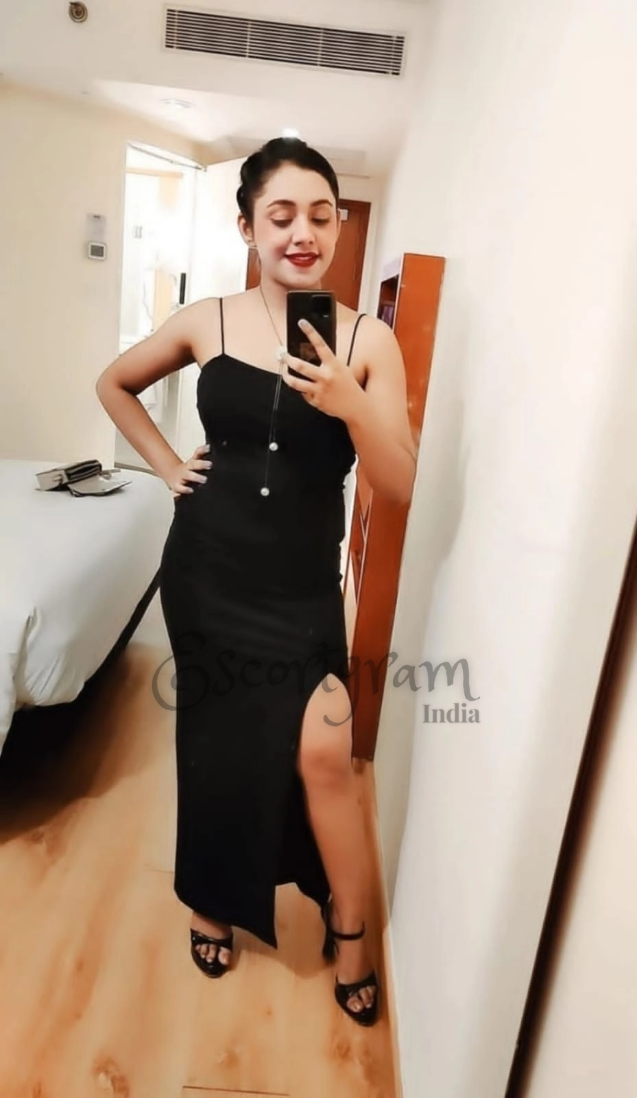 Call Girl KOLKATA Amika Bose