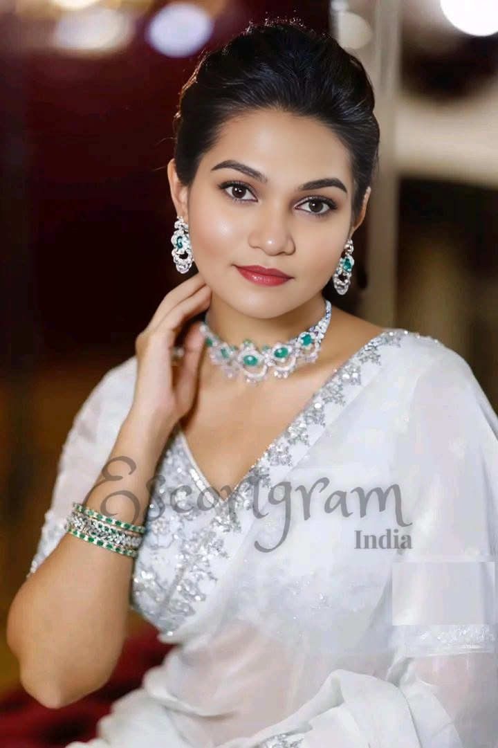 Call Girl Kolkata - Rakhi