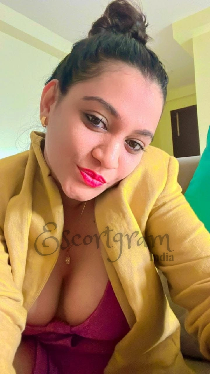 Call Girl KOLKATA Chandrika Rai