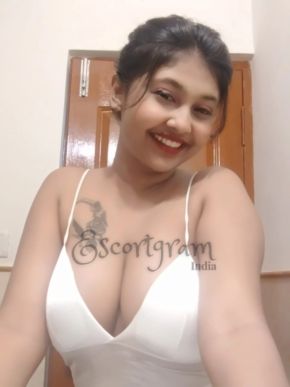 Call Girl KOLKATA Chandrika Rai