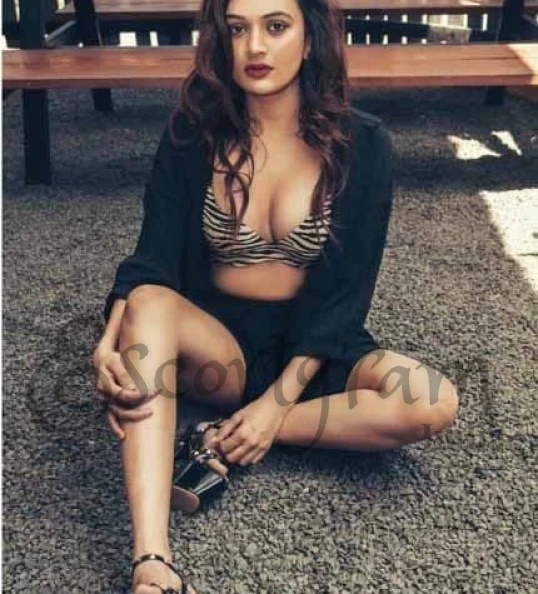 Call Girl Kolkata Deepika