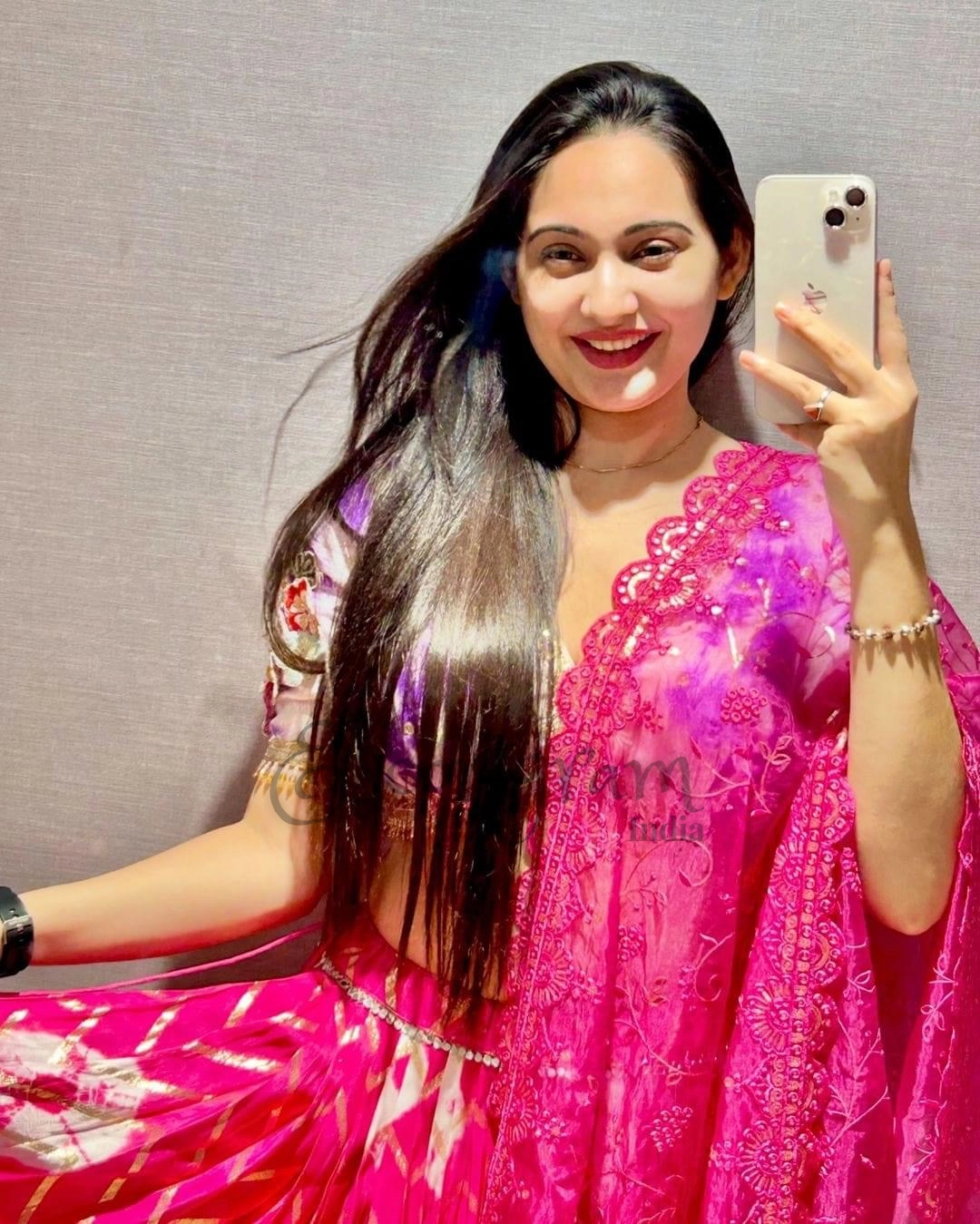 Call Girl KOLKATA Disha