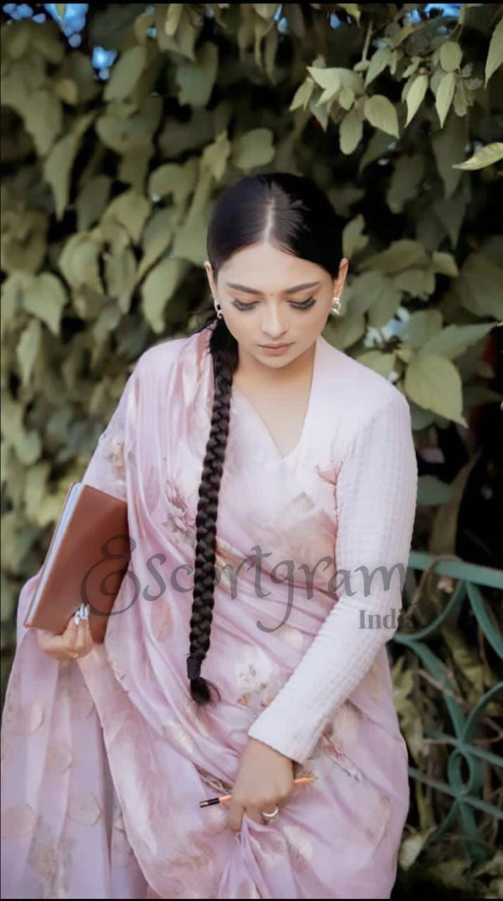Call Girl KOLKATA Divya Sharma