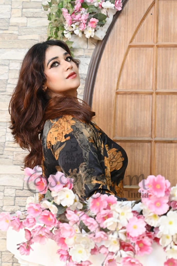 Call Girl KOLKATA Jasmin
