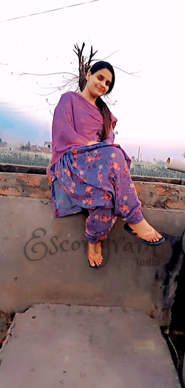 Call Girl KOLKATA Karina