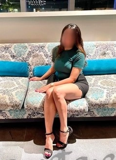Call Girl Kolkata - Kavya