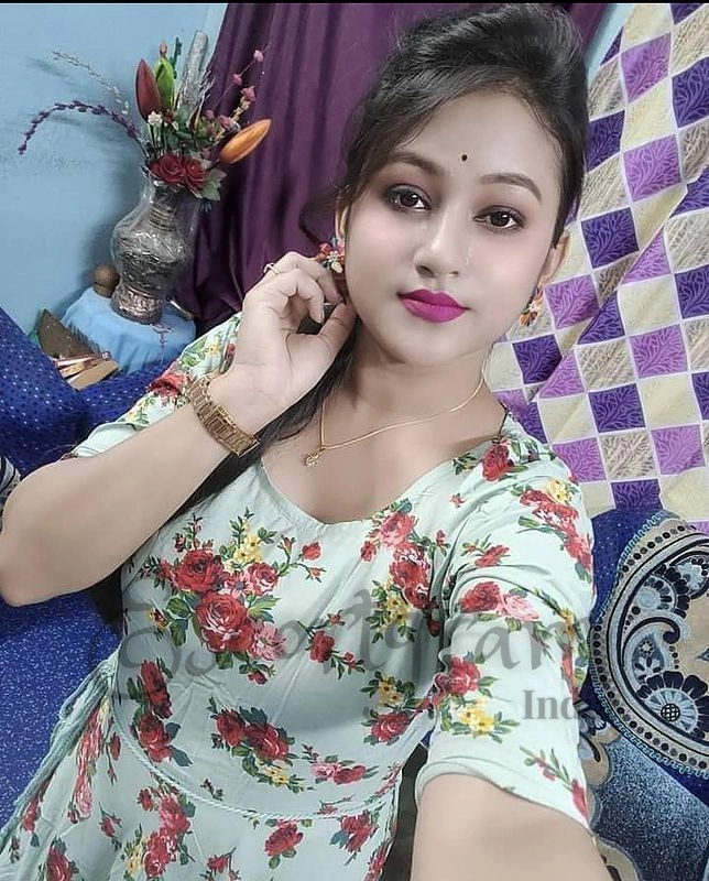 Call Girl Kolkata - Komal Bhabhi