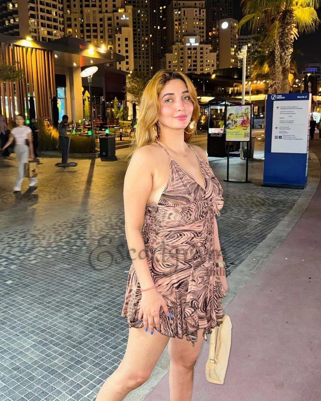 Call Girl Kolkata - Monika