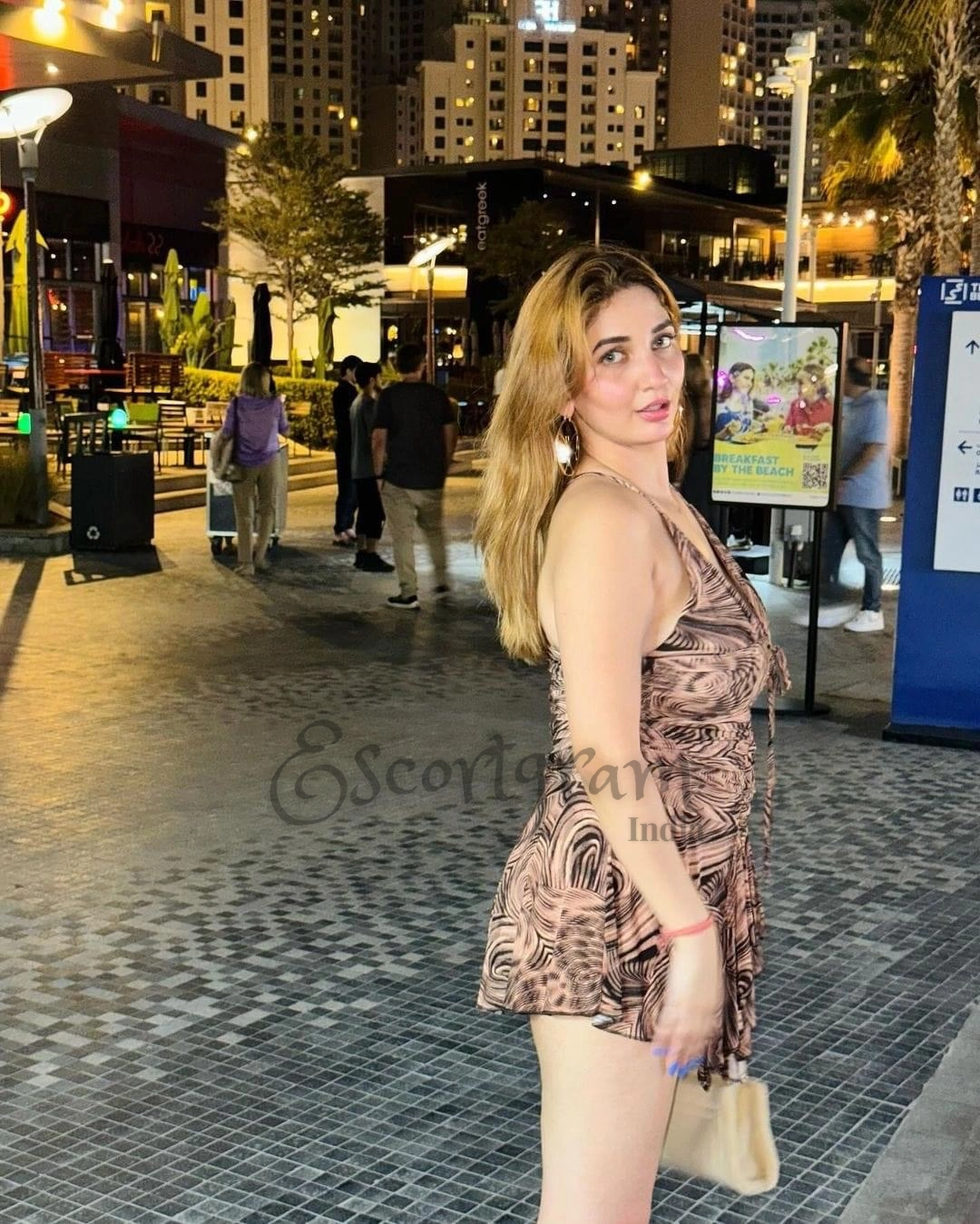 Call Girl KOLKATA Monika