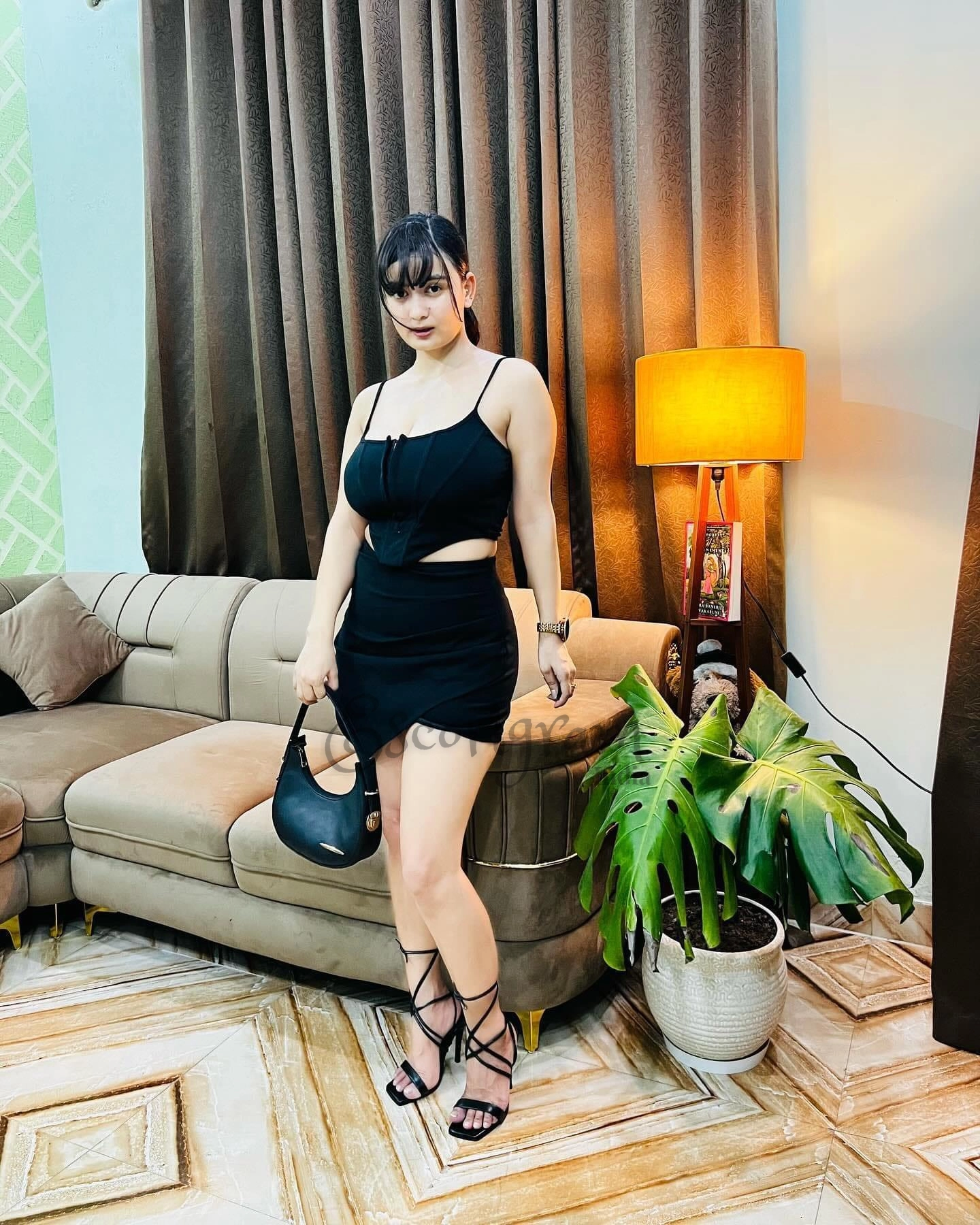 Call Girl KOLKATA Monika