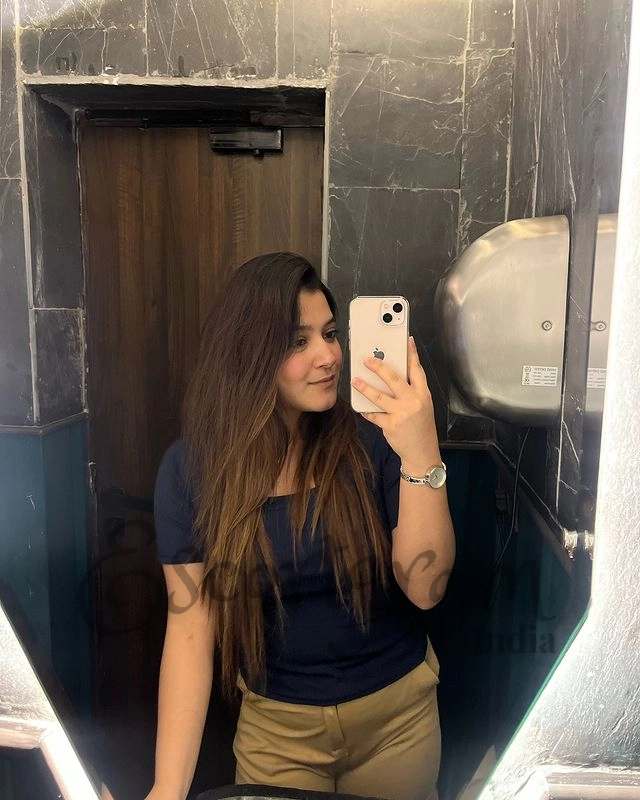Call Girl Kolkata - Priya