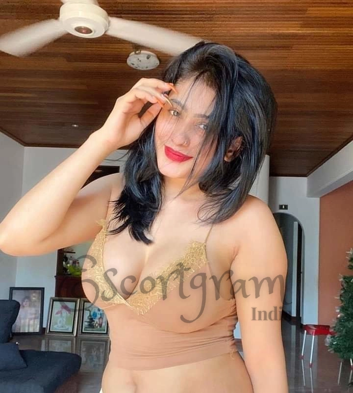 Call Girl Kolkata - Radhika