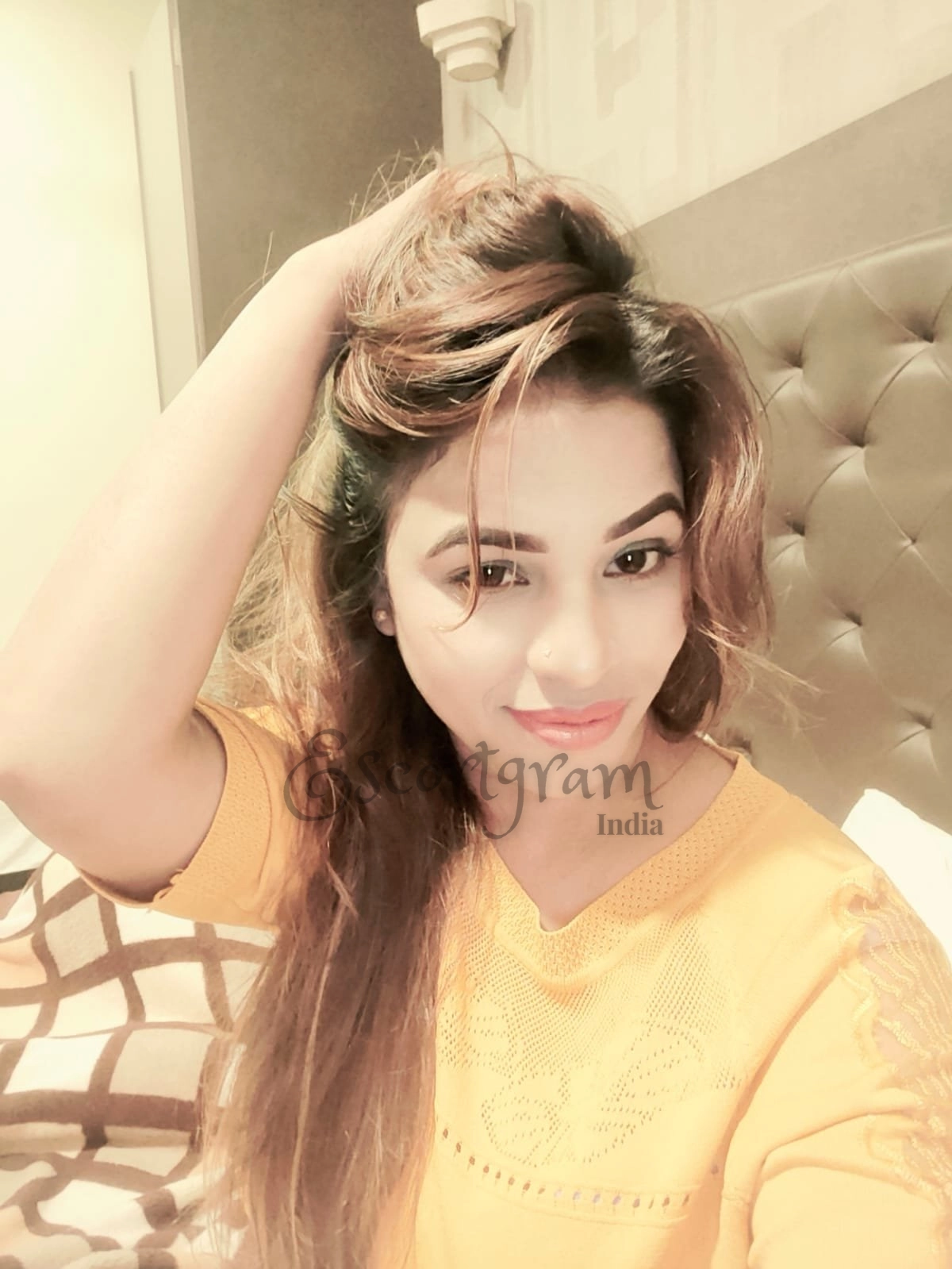 Call Girl KOLKATA Radhika
