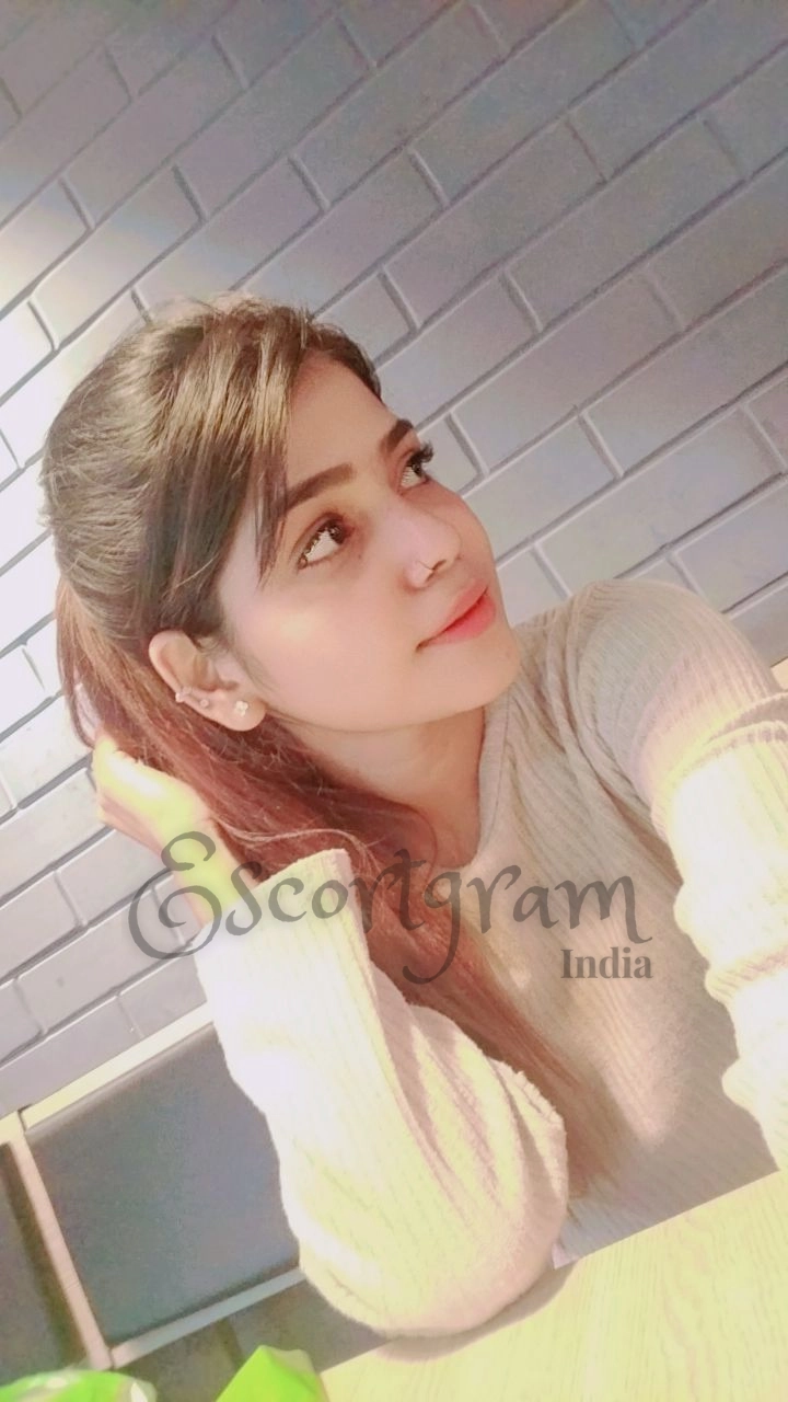 Call Girl Kolkata - Riya Banerjee