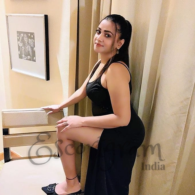 Call Girl KOLKATA Ruhanika Bakshi