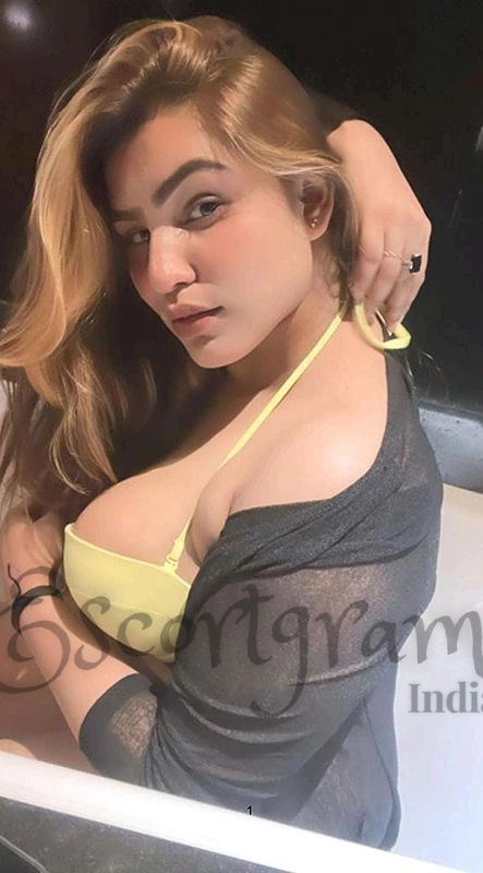 Call Girl Kolkata - Ruhi Singh