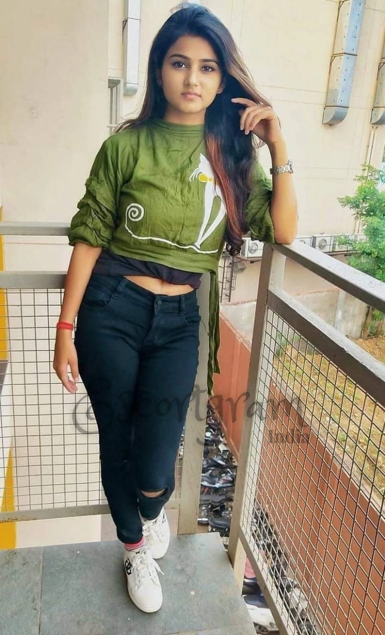Call Girl KOLKATA Saanvi