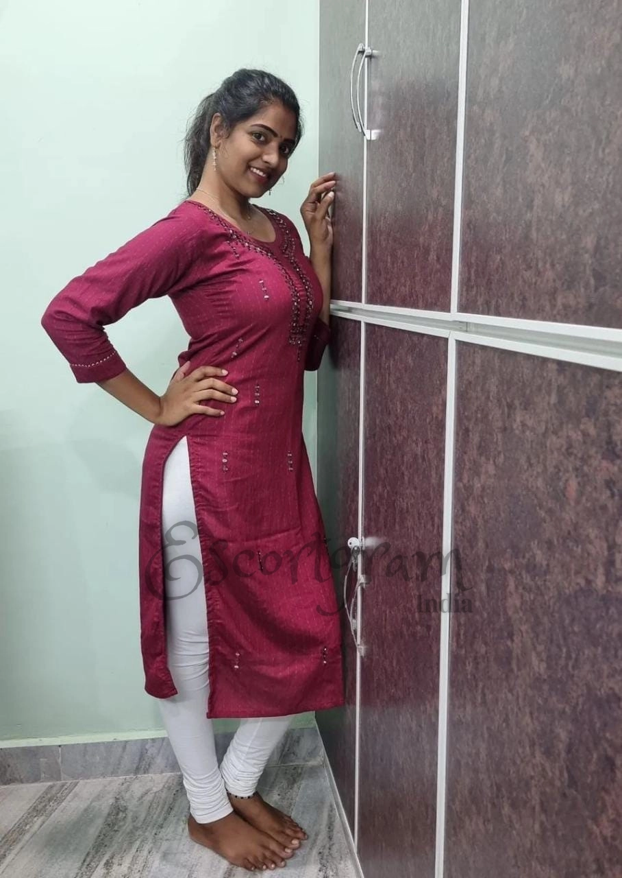 Call Girl Kolkata - Saloni