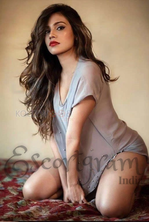 Call Girl KOLKATA Sayantika Banerjee