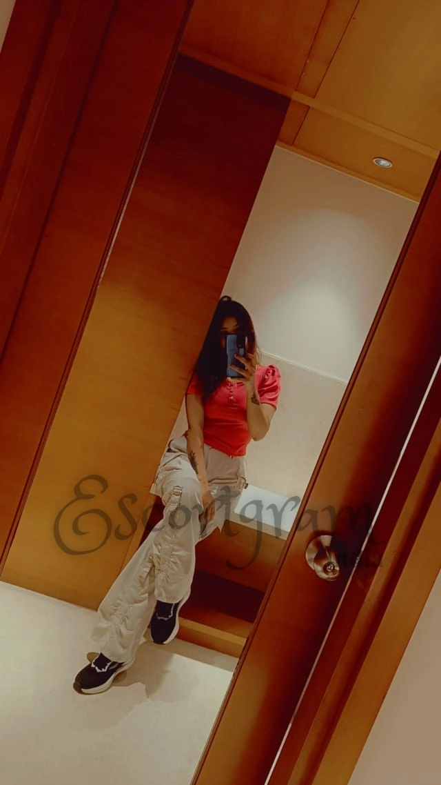 Call Girl KOLKATA Seema
