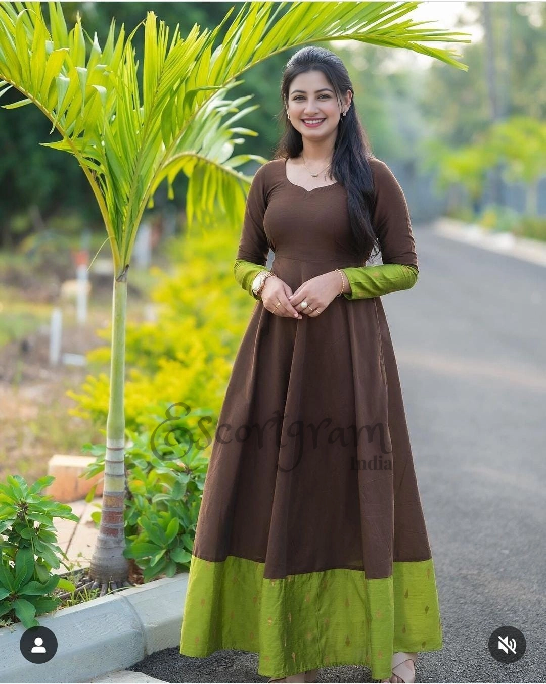 Call Girl Kolkata SOMIYA