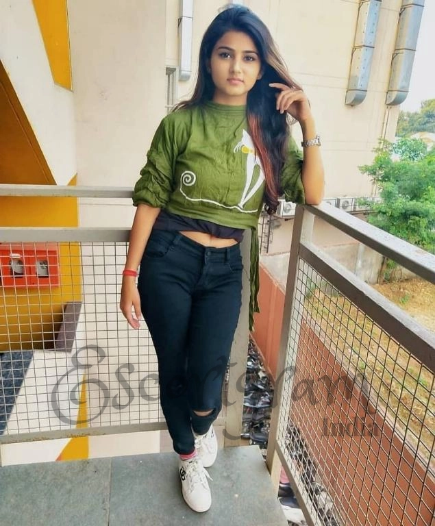 Call Girl Kolkata - Somya