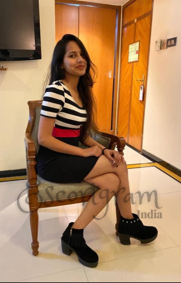 Call Girl Kolkata - Kavya