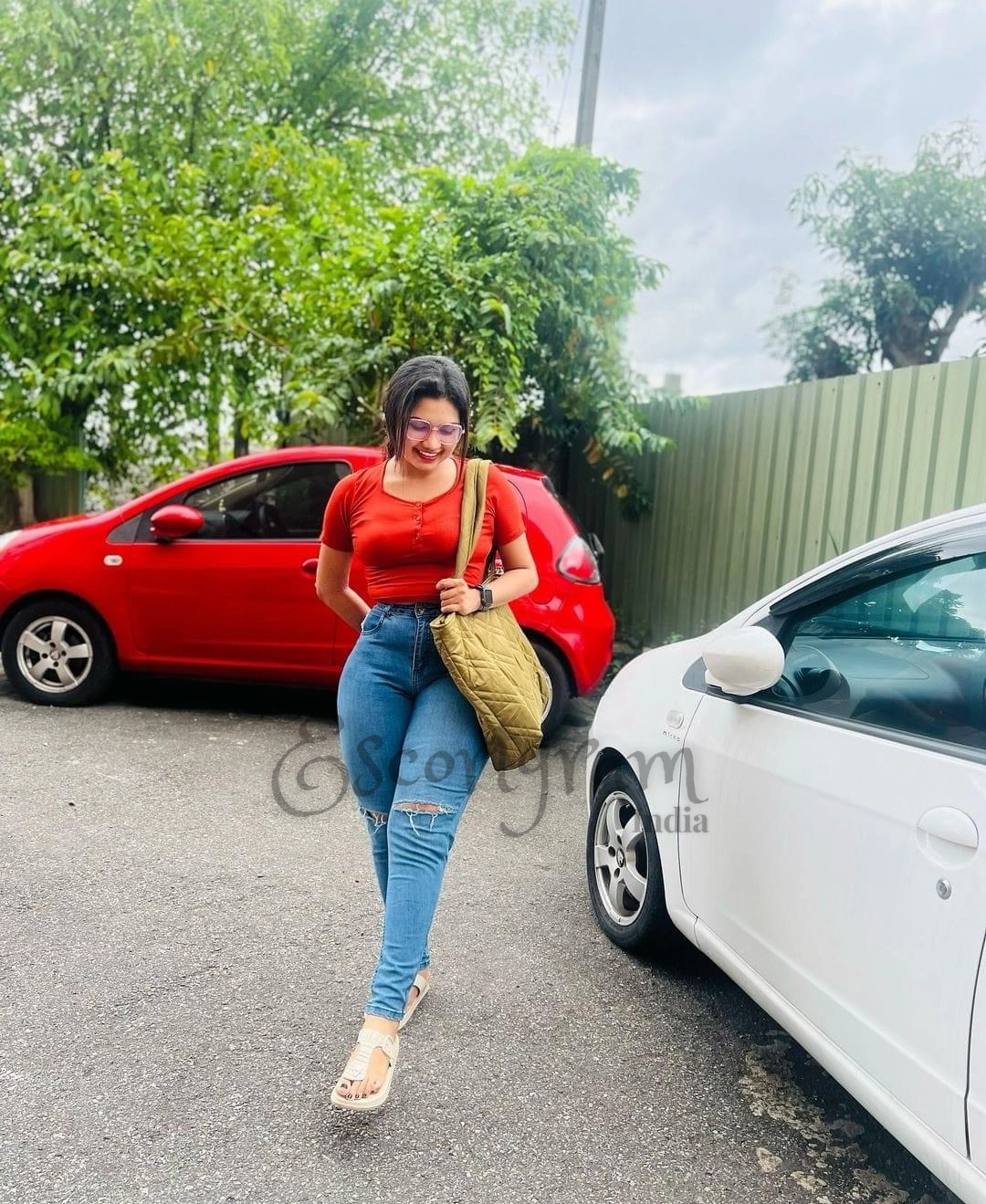 Call Girl Kolkata - Usha