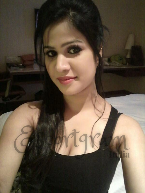 Call Girl Kolkata SURBHI