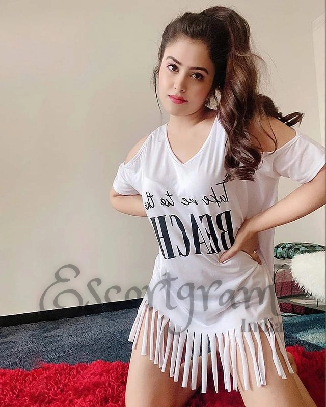 Call Girl Mumbai - Aarti Sharma