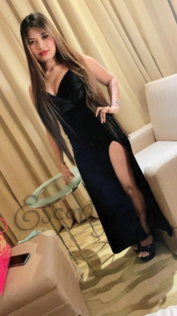 Call Girl MUMBAI Divyanka Pradhan