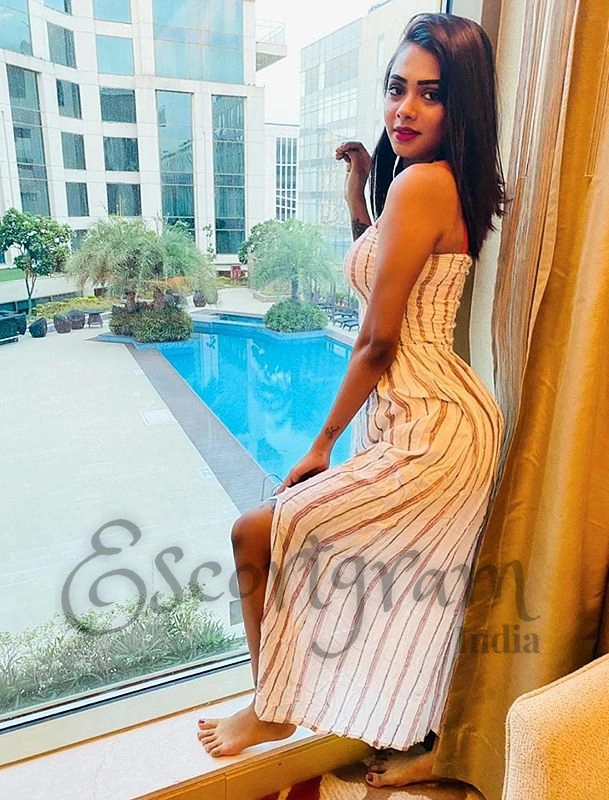 Call Girl Mumbai - Harshika Bansal