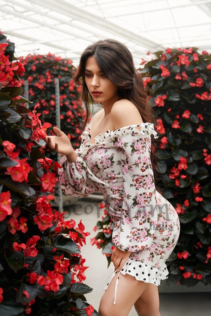 Call Girl MUMBAI Ishika Kapoor