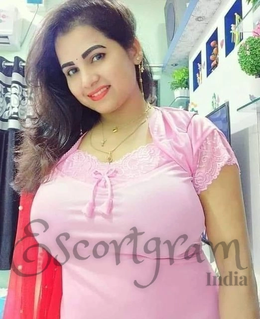 Call Girl MUMBAI Priya Reddy