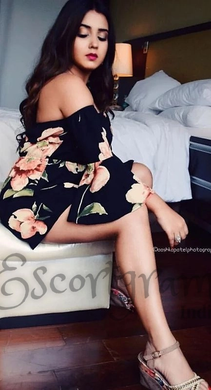 Call Girl Mumbai - Surveen Kaur