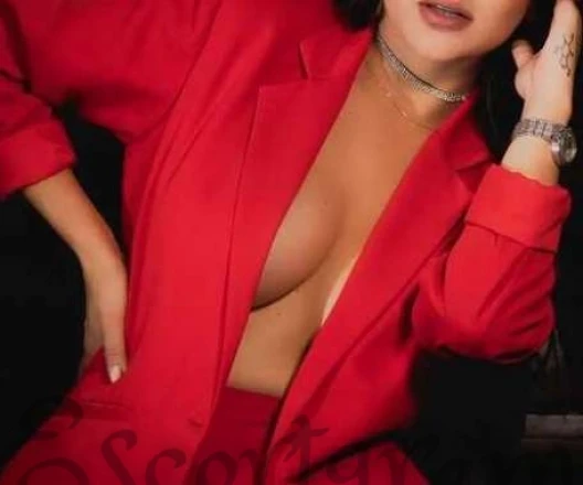 Call Girl DELHI Nikki Escorts