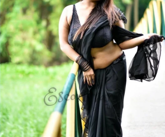 Call Girl DELHI Preety