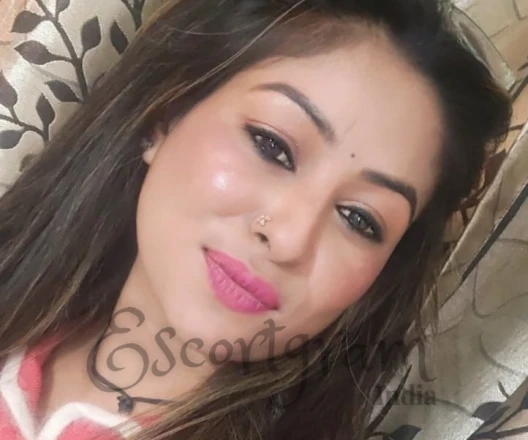 Call Girl DELHI Simran - Gallery Image 3