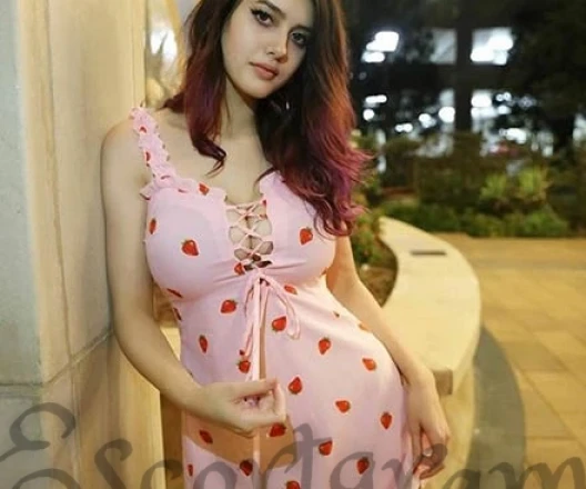 Call Girl DELHI Sarah - Gallery Image 2