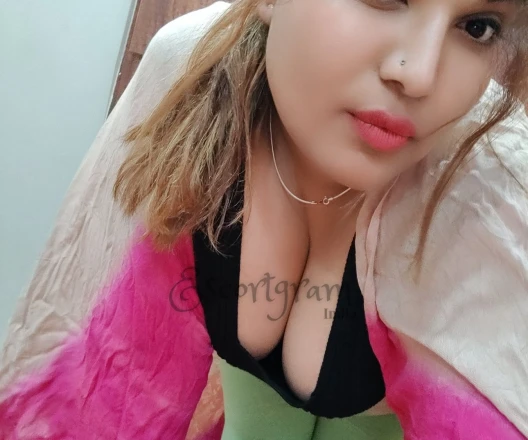 Call Girl DELHI Royal Plaza