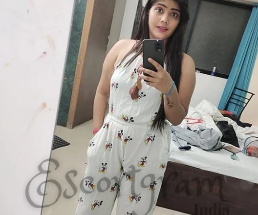Call Girl DELHI Simran Young Independent Escort - Gallery Image 4