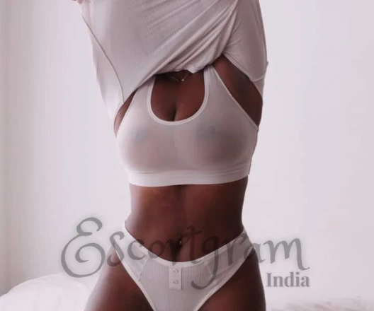 Call Girl GOA Sezal