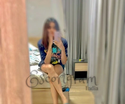 Call Girl DELHI Aakriti Malhotra